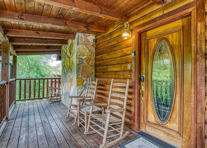 A Great Escape -Spacious Smoky Mountain Getaway Perfect For Families & Groups Pigeon Forge